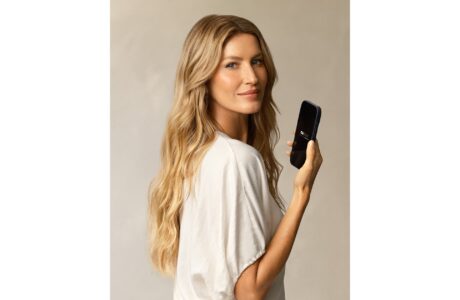 Gisele Büdchen apresenta a ferramenta Locais Seguros do C6 Bank