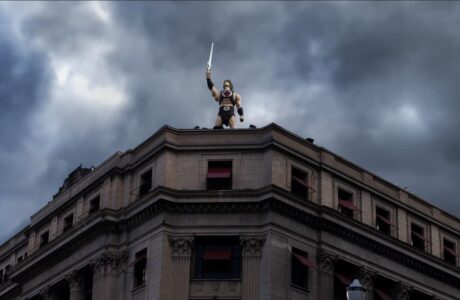 He-Man se transforma em para-raios em ação inédita da Mattel em São Paulo