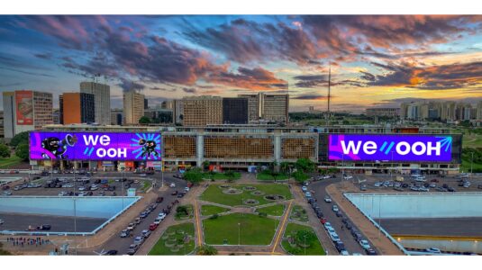 Inglesa VIOOH e WeOOH fecham parceria para expandir DOOH no Brasil