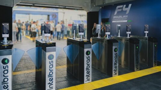 Intelbras renova parceria com a Stock Car e amplia presença com tecnologias integradas na temporada 2026