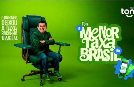 Ton nomeia Solimões como “Diretorzão de taxinha” em nova campanha nacional