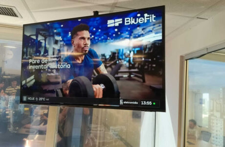 4yousee, iniciativa da Eletromidia, amplia atuação e lança rede de mídia em academias Bluefit