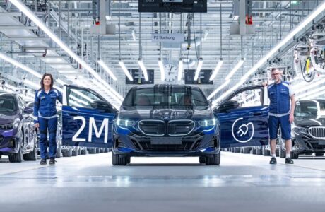 BMW Group produz seu veículo totalmente elétrico de número 2 milhões