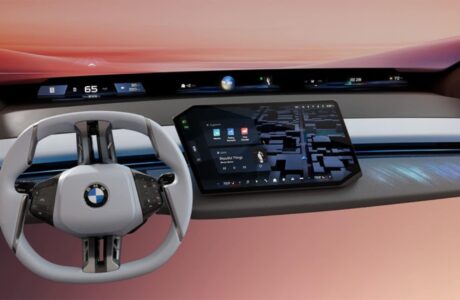 BMW iX3 é o primeiro carro da marca equipado com o revolucionário BMW Panoramic iDrive