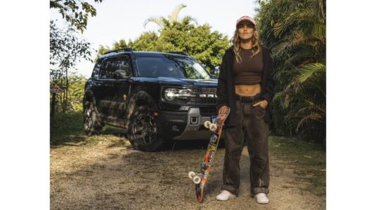 Campeã de skate Yndiara Asp é a nova embaixadora da Ford no Brasil