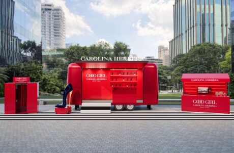 Carolina Herrera inaugura Good Girl Café em São Paulo para celebrar o lançamento de Good Girl Jasmine Absolute