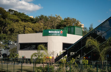 HEINEKEN House abre ao público e inaugura a primeira casa de experiências da companhia no país