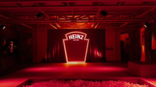 Heinz aposta em experiência sensorial para lançar Ketchup Heinz Zero no Brasil
