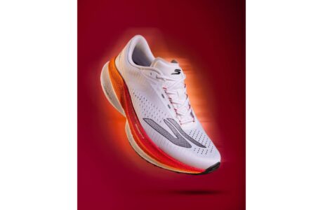 Skechers lança Aero Razor e amplia sua presença no universo running