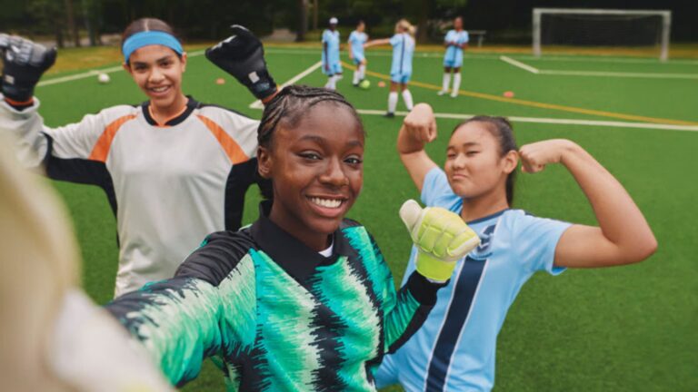Dove reforça compromisso com permanência de meninas no esporte em programa inédito no Brasil