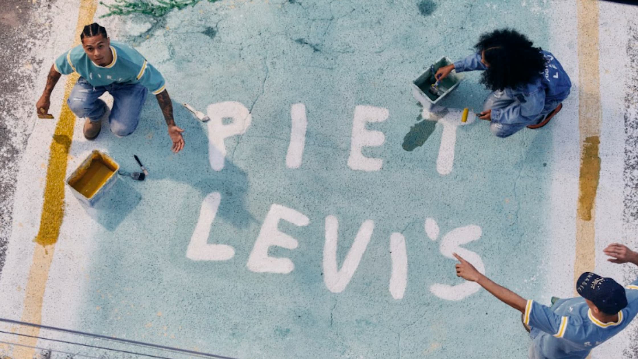 Levi’s® e PIET se unem em colaboração inédita inspirada no universo vintage do futebol