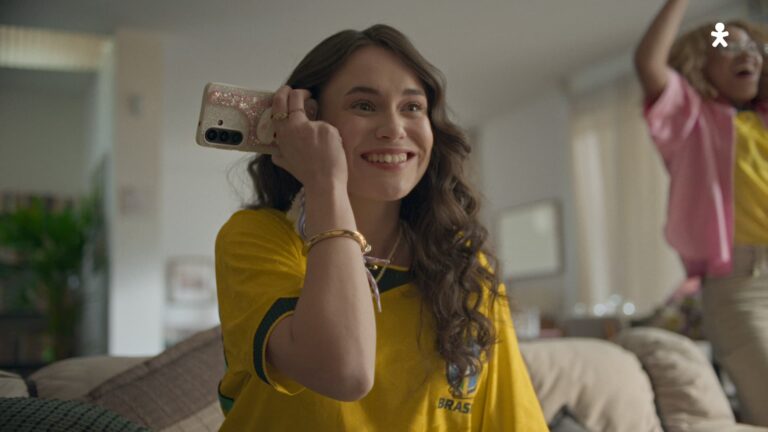 Vivo transforma a emoção da torcida em declarações de amor na CazéTV